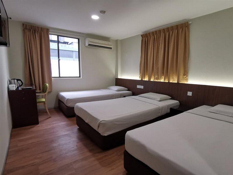 Hotel Holiday Kota Kinabalu Exteriör bild